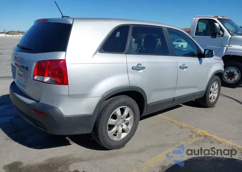 2013 Kia Sorento Lx z USA, uszkodzony, nr VIN 5XYKT3A1XDG415769